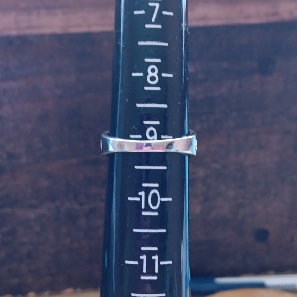 Silver Tone Cubic Zirconia Ring - Picture 11 of 12